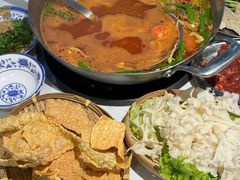 -王奋斗贵州酸汤牛肉火锅