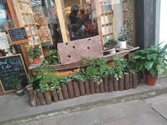 -猫的天空之城概念书店(杭州南宋御街店)