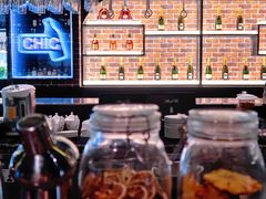 -上海锦江汤臣洲际大酒店柒酒廊