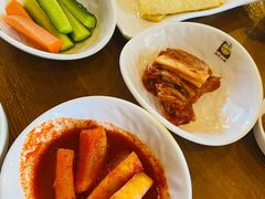 -喇喇排骨火锅·传统韩式脊骨汤(望京西园总店)