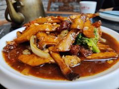 松仁黑椒牛肉爆三鲜-杜家小馆(裕华路店)