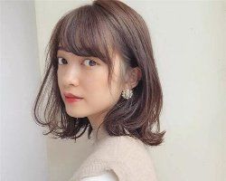-时尚殿堂明星门店