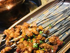 -沪小二炭火蛙锅(淮海中路美食不夜城店)