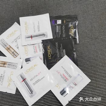一顿操作猛如虎 领了两个小小小样唔 逛街逛着逛着逛着