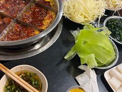 -邓莽子老火锅(中兴路总店)