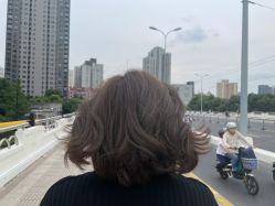 -镁连社·美联社