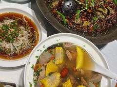 -江城小馆陕南妈妈菜·全球旅行餐厅(钟楼店)