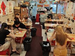 -柳州肥姨妈大骨螺蛳粉(东靖路店)