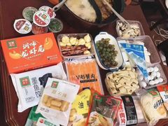 -锅圈食汇火锅烧烤食材超市(聚贤路店)