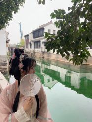 -一揽芳华汉服旗袍体验馆(拙政园店)