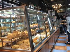 面包甜点陈列柜-苹果花园(桂林路店)