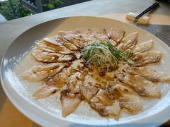薄切鲜鱼片-穹六人间 people 6(岳阳路店)