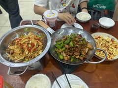 -湖南人家湘菜馆(镇江路店)