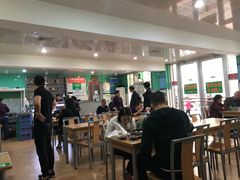 大堂-清真老铁家灌汤包