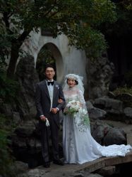 -巴黎婚纱摄影工作室