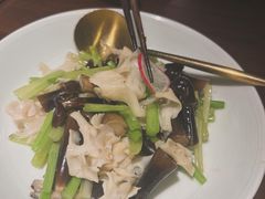 香芹炒鸡枞菌-CHIC1699远洋私厨