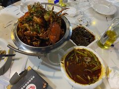 -凤凰路何眼镜香辣蟹(花果园店)