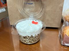 -红宝石·鲜奶小方·海派西点房(金杨店)