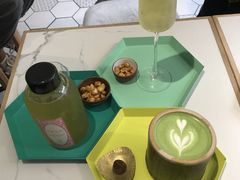 -茶是一枝花泡茶店