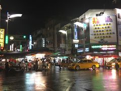 -六合夜市