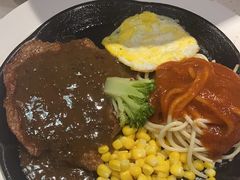 -汤姆家的牛排意面披萨(新城市广场店)