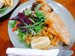 -12 Rocks Beach Bar Cafe