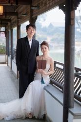 -雪中彩影婚纱摄影·微光艺术中心