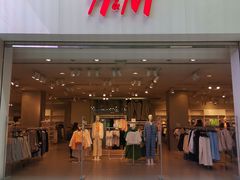 -H&M(鹏欣水游城店)