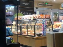 面包甜点陈列柜-仟吉(星汇维港店)