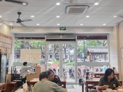 -老西白点心店