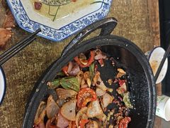 -老钟家烤羊排·敦伊阁清真餐厅胡羊焖饼