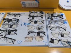 -诺柯视眼镜-蔡司依视路官方工厂店(淞南一店)
