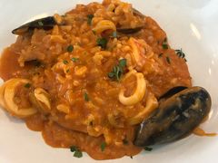 -ROAST coffee & eatery