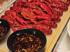 -肥肥虾庄·金牌油焖大虾(汉街SKP店)