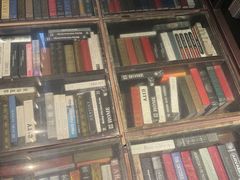 -钟书阁(松江泰晤士小镇店)