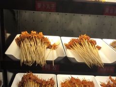 -佰人王串串香火锅(洋珠巷店)