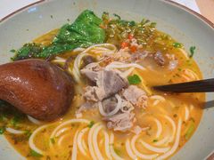 -新田360广场(上海华侨城店)