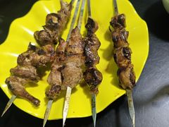 -烤肉小伙烤肉店