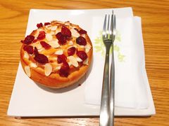 圣布里欧面包-星巴克(深圳港隆城分店)