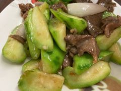 丝瓜炒牛肉-美食店(华贵路店)