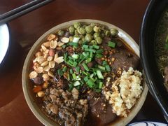 -谢老五跷脚牛肉·非遗传承店