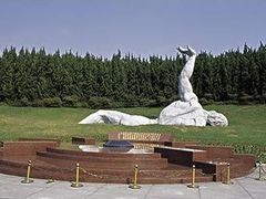 -上海市龙华烈士陵园