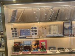 -世纪大明眼镜·林德伯格·蔡司官方授权店(武昌旗舰店)