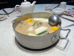 -肥仔文澳门猪骨煲(南京西路店)