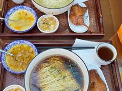 -百年老字号·观振兴蟹黄面·三虾面·苏式面(观前街富仁坊巷店)