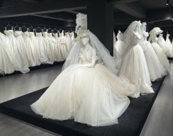 -维纳斯婚纱礼服租赁馆