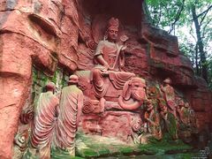 -峨眉山报国寺
