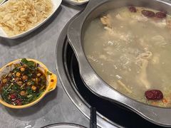 -光头药膳鸡(莱茵小镇店)