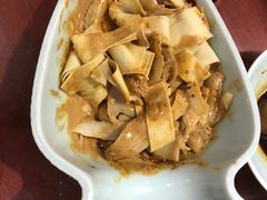 -窄巷子陕菜馆·地道陕西菜(粉巷店)
