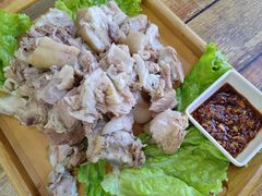 扒肘子-红岩美食坊(伊春市伊春区)
